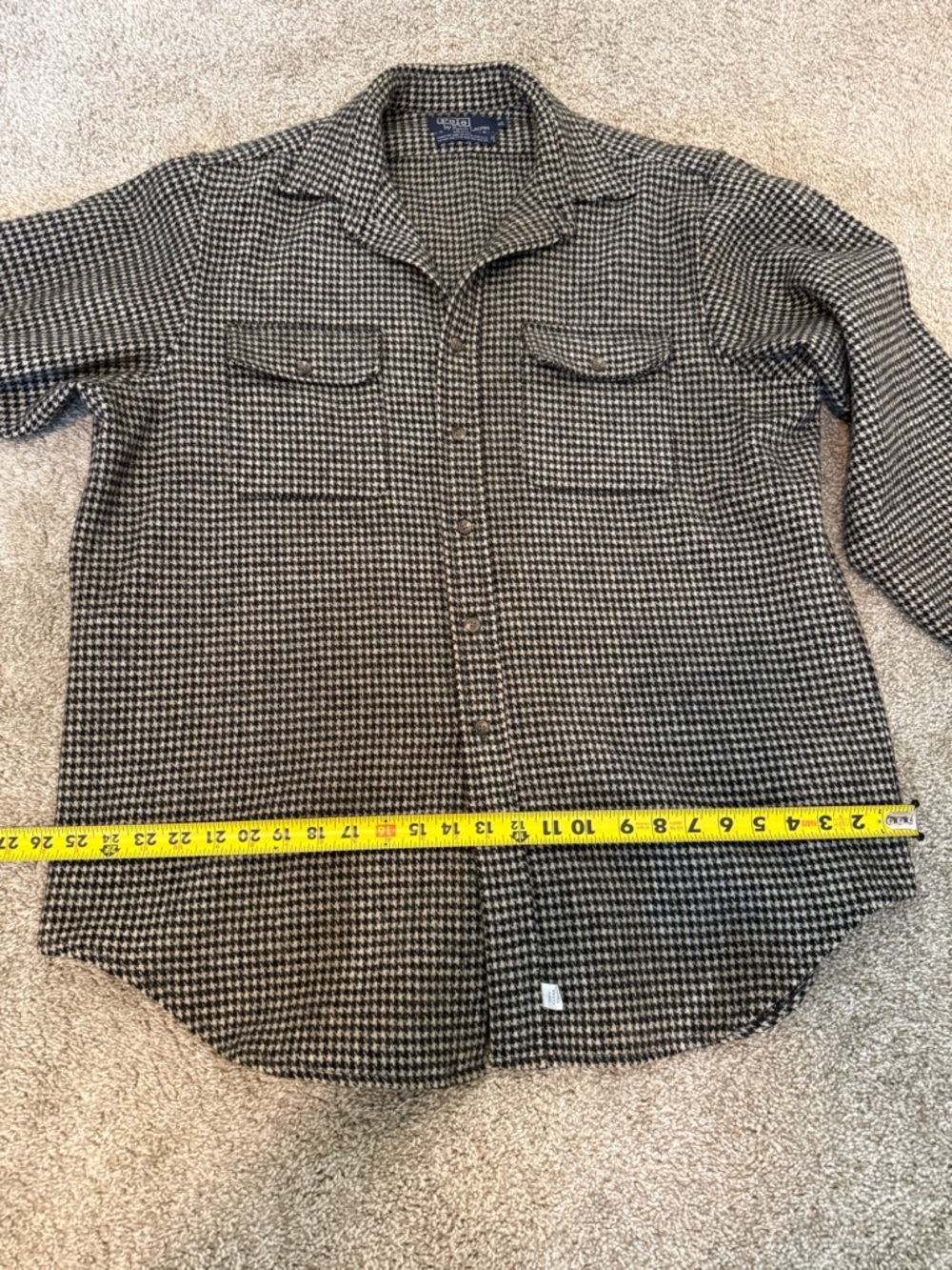 Ralph Lauren Black and Cream Houndstooth Oversized Shirt. - Picture 8 of 9